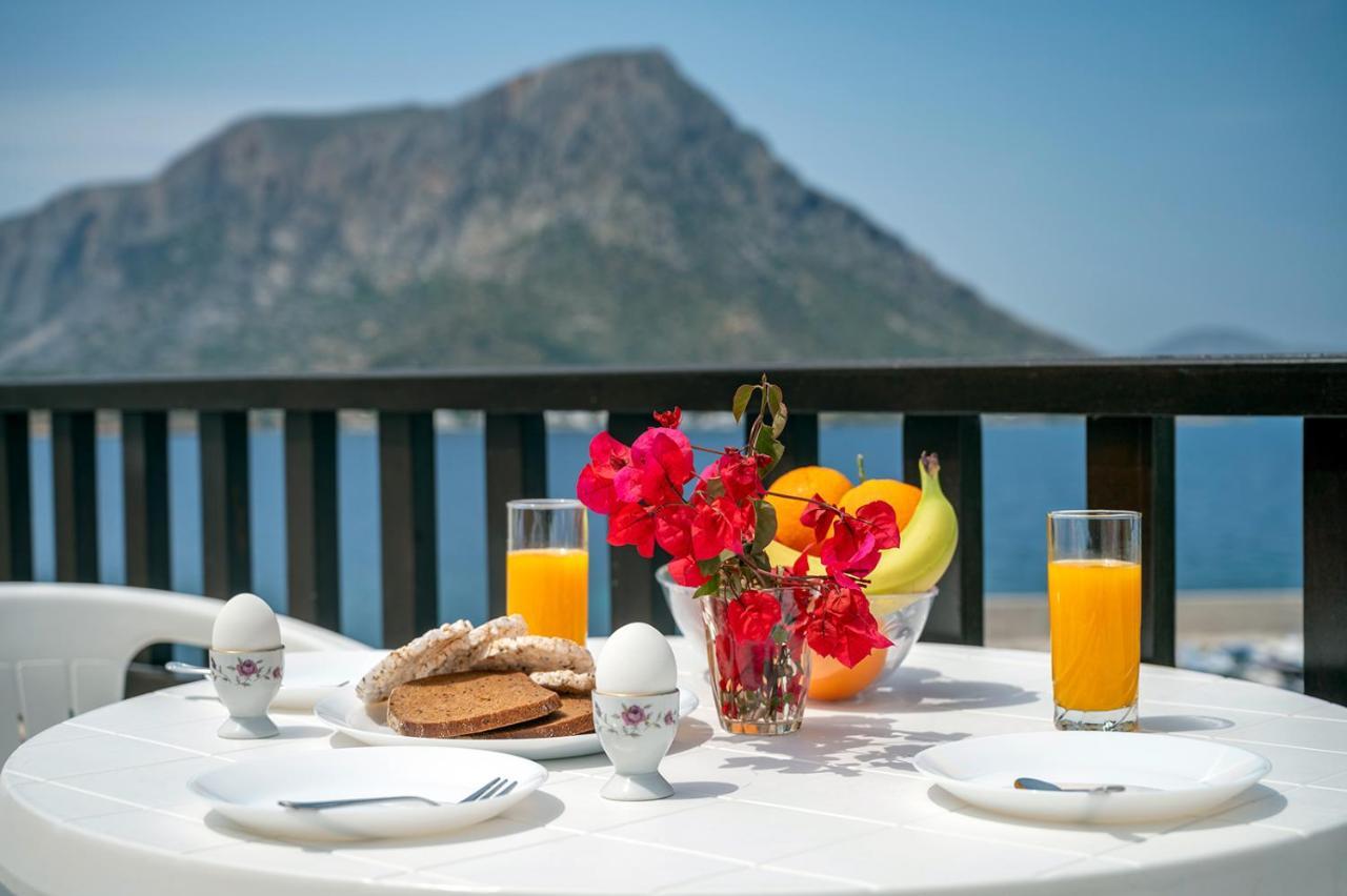 Pelagos Seafront Accommodation - Maria Myrties Eksteriør bilde