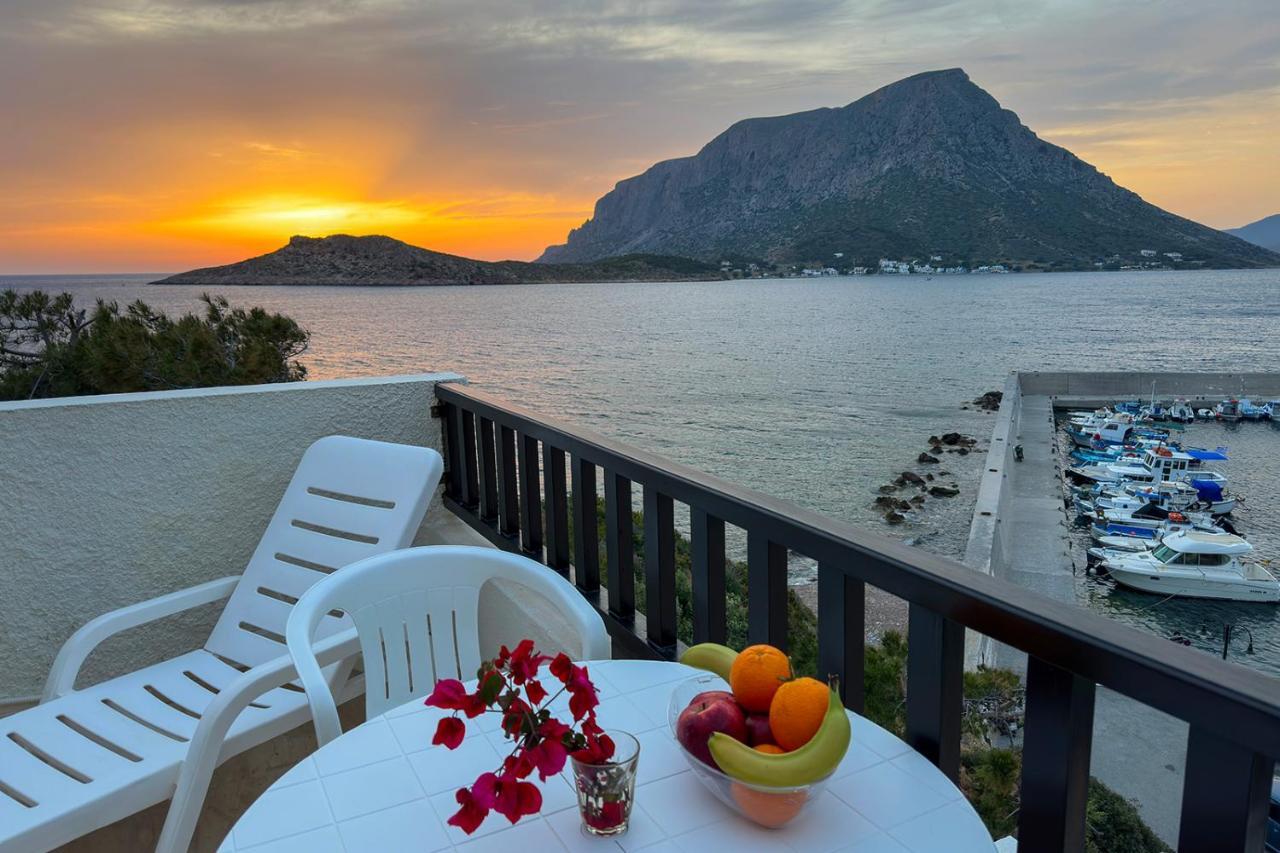 Pelagos Seafront Accommodation - Maria Myrties Eksteriør bilde