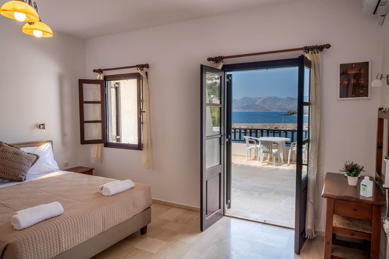 Pelagos Seafront Accommodation - Maria Myrties Eksteriør bilde