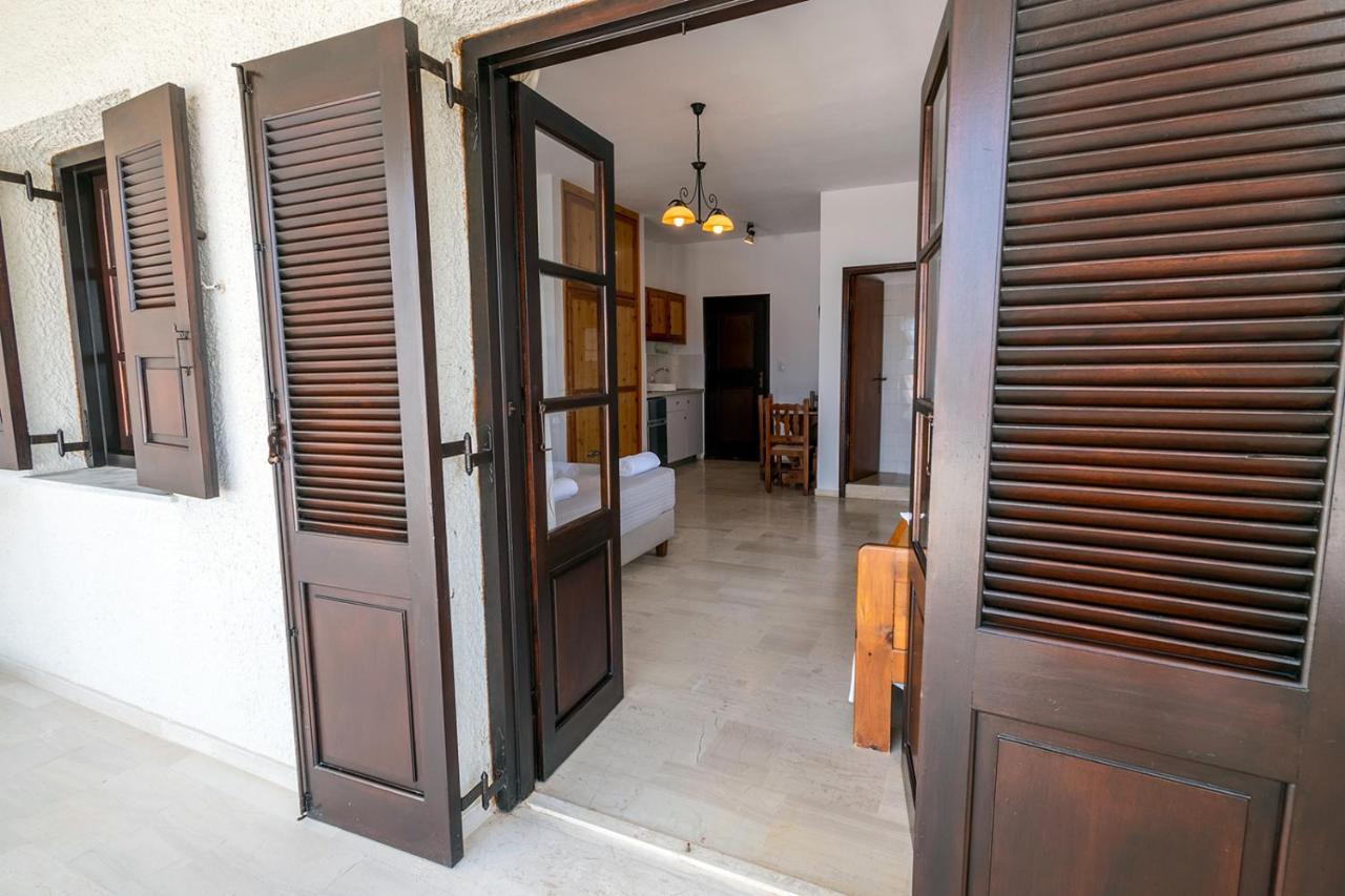 Pelagos Seafront Accommodation - Maria Myrties Eksteriør bilde